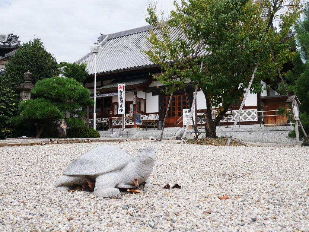 曹源寺境内