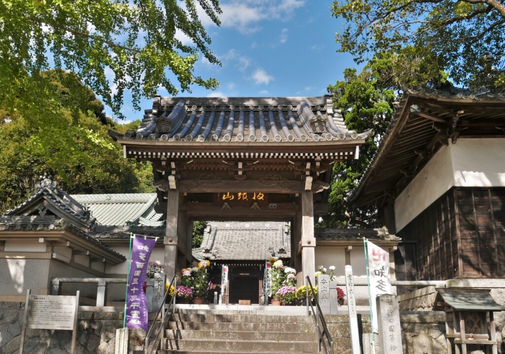 安楽寺山門